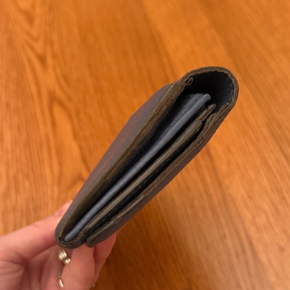 Gucci Long Leather Wallet - Picture 9 of 10